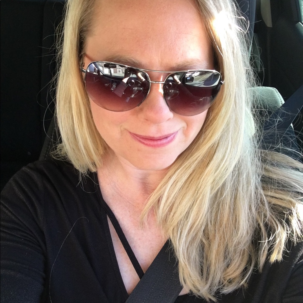 Meet your Posher, Kelly